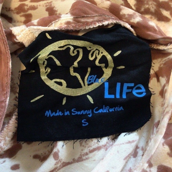 Blue Life Open Back Long Sleeve Top Cropped V-neck - Picture 8 of 9